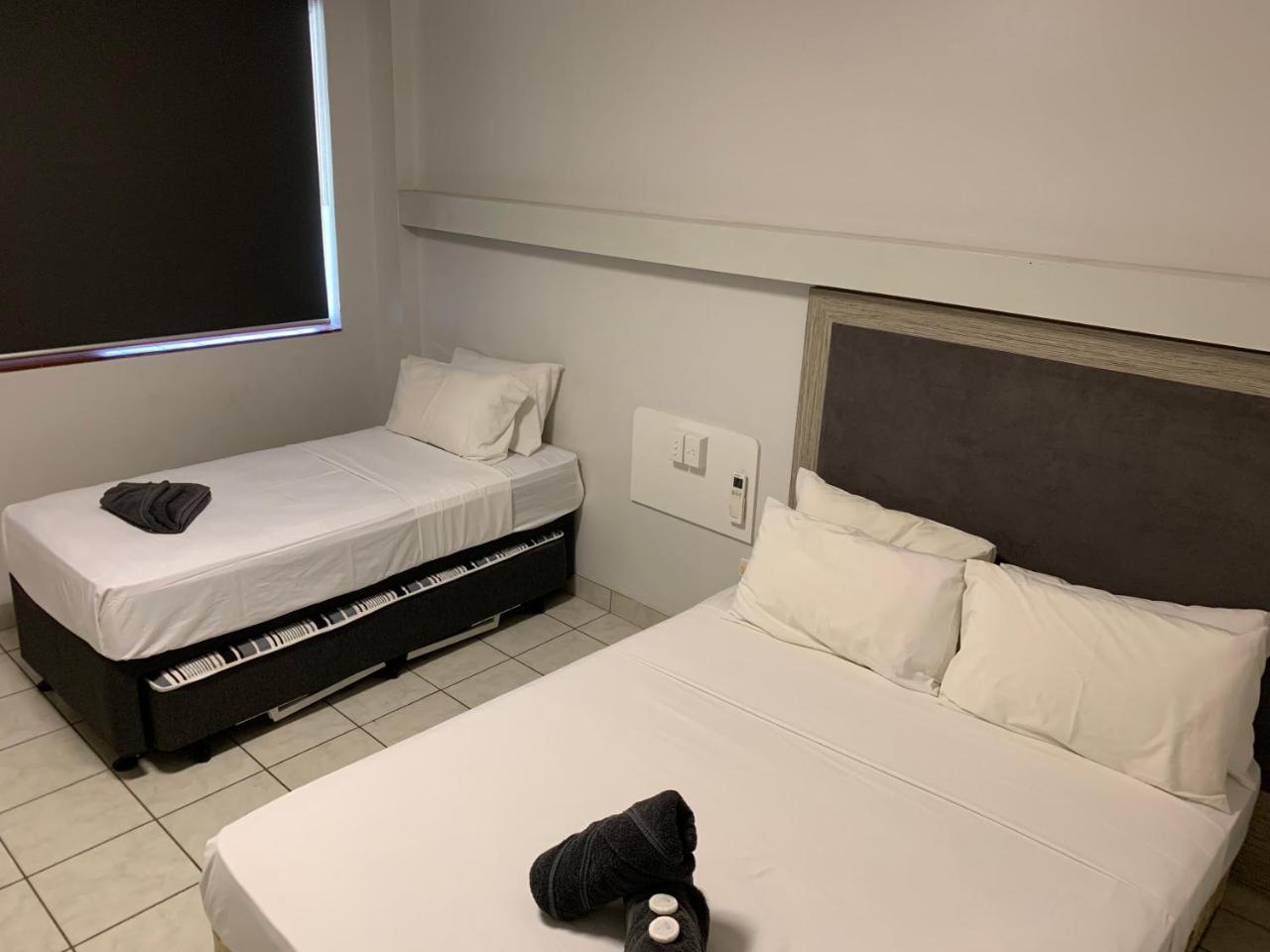 The Stuart Hotel-Motel キャサリン エクステリア 写真